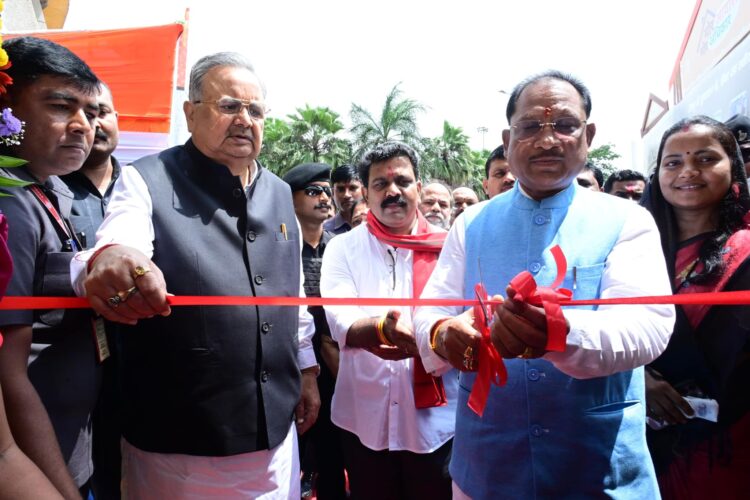 नरेंद्र मोदी के जन्मदिन के अवसर पर उनके विकसित भारत की संकल्पना पर आधारित छाया चित्र प्रदर्शनी का शुभारंभ किया