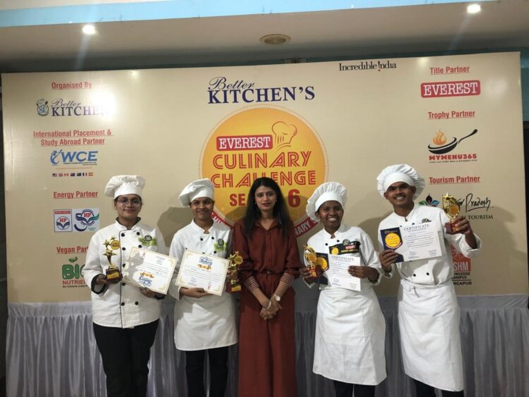 आईएचएम रायपुर के छात्रों ने राष्ट्रीय स्तर पर लहराया परचम